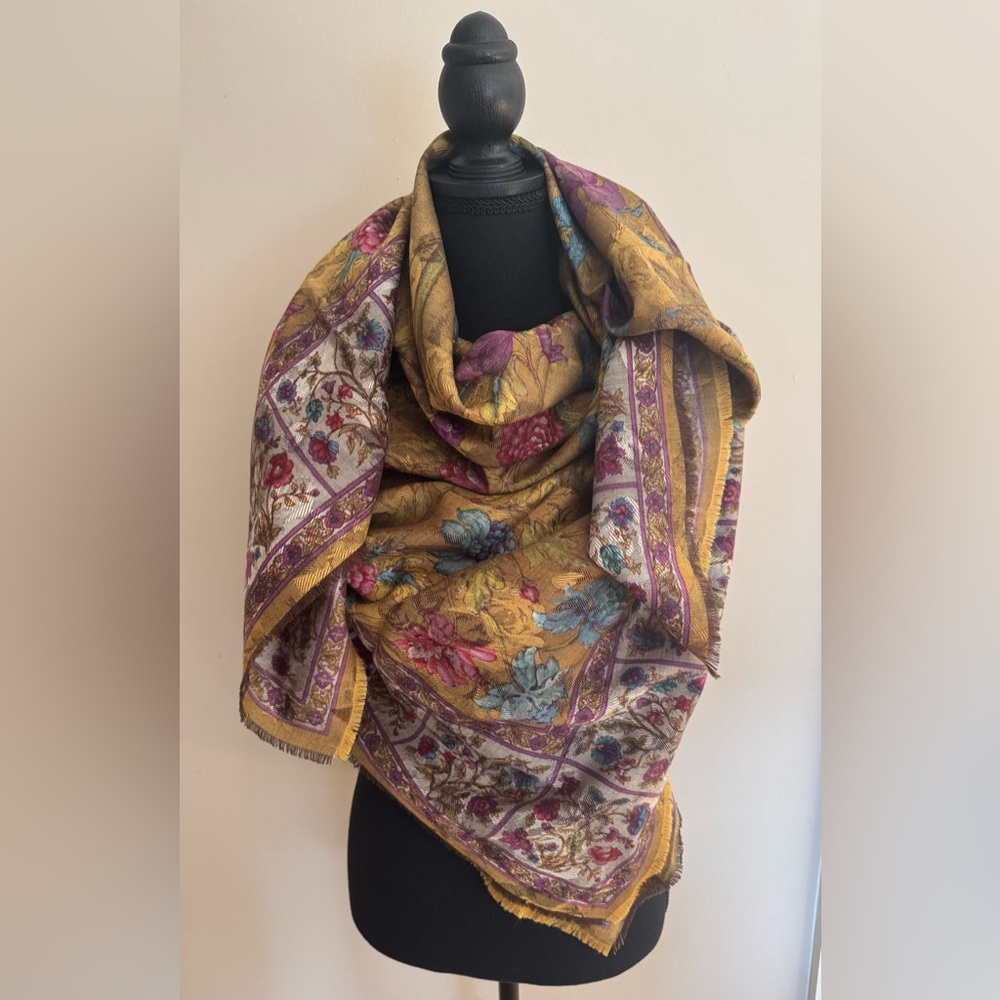 Vintage Mulberry 100% wool made in Italy‎ floral large square women scarf wrap